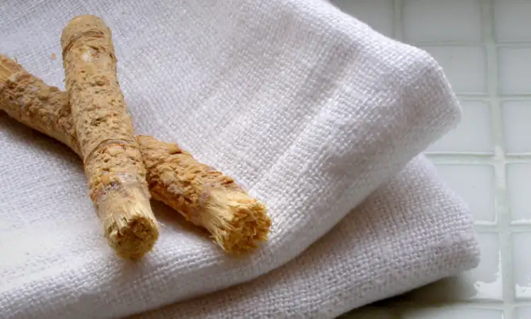 Membersihkan mulut, Sumber: suaramuslim.net